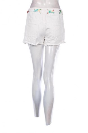 Damskie szorty Amisu, Rozmiar M, Kolor Biały, Cena 22,99 zł