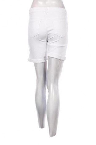 Női rövidnadrág Arizona, Méret S, Szín Fehér, Ár 3 619 Ft