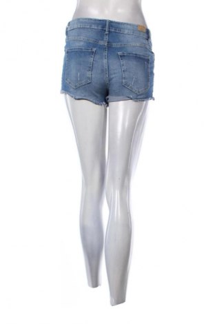 Дамски къс панталон Cropp, Размер S, Цвят Син, Цена 4,60 €