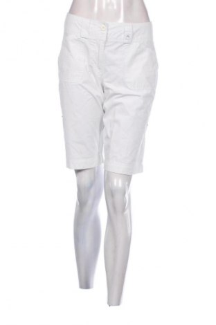 Női rövidnadrág Esmara, Méret M, Szín Fehér, Ár 1 579 Ft