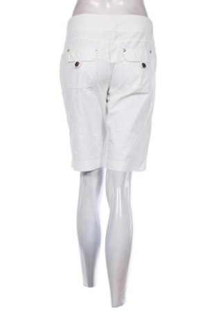 Női rövidnadrág Esmara, Méret M, Szín Fehér, Ár 1 579 Ft