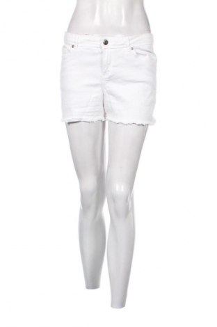Γυναικείο κοντό παντελόνι Esmara, Μέγεθος M, Χρώμα Λευκό, Τιμή 3,99 €