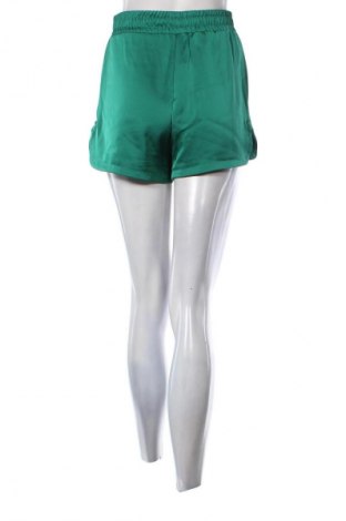 Damskie szorty Fb Sister, Rozmiar S, Kolor Zielony, Cena 22,99 zł