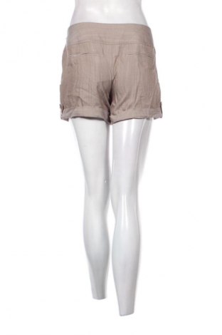 Pantaloni scurți de femei Guess, Mărime L, Culoare Bej, Preț 62,99 Lei