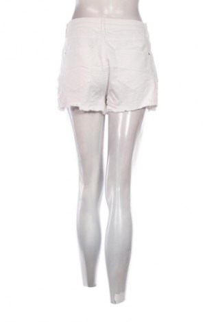 Damskie szorty LC Waikiki, Rozmiar M, Kolor Biały, Cena 23,99 zł