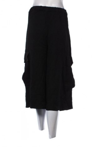 Dámské kraťasy  Mango, Velikost L, Barva Černá, Cena  122,00 Kč