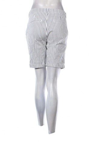 Damen Shorts Reserved, Größe M, Farbe Mehrfarbig, Preis 4,99 €