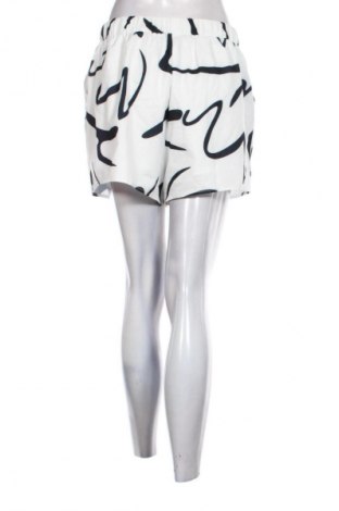 Damskie szorty SHEIN, Rozmiar M, Kolor Kolorowy, Cena 27,99 zł