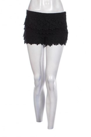 Дамски къс панталон Stradivarius, Размер M, Цвят Черен, Цена 6,64 €