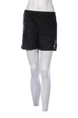 Dámské kraťasy  Umbro, Velikost M, Barva Černá, Cena  49,00 Kč