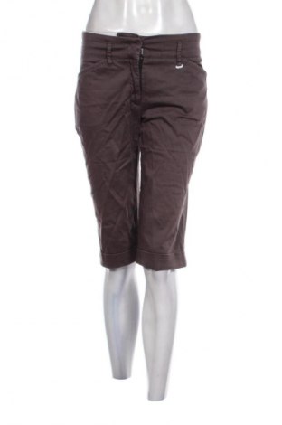 Pantaloni scurți de femei Yessica, Mărime S, Culoare Maro, Preț 9,99 Lei