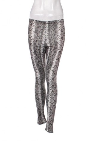 Dámské legíny  Pretty Little Thing, Velikost S, Barva Vícebarevné, Cena  237,00 Kč