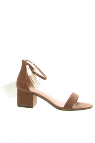 Încălțăminte de damă Amazon Essentials, Mărime 39, Culoare Maro, Preț 76,99 Lei