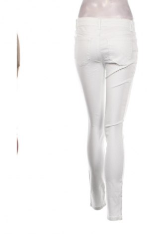 Γυναικείο παντελόνι Arizona, Μέγεθος M, Χρώμα Λευκό, Τιμή 21,99 €