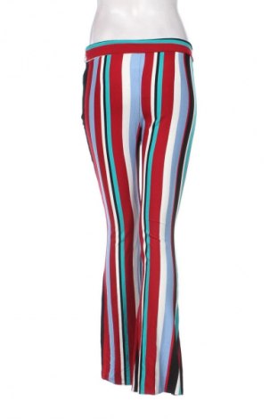 Dámské kalhoty  Bershka, Velikost L, Barva Vícebarevné, Cena  89,00 Kč