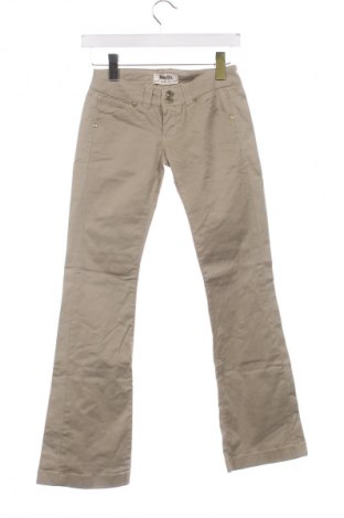 Γυναικείο παντελόνι Bershka, Μέγεθος XS, Χρώμα Πράσινο, Τιμή 2,99 €