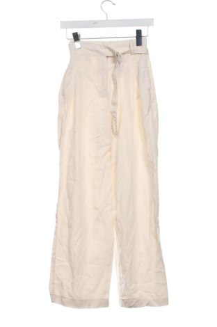 Damenhose Bershka, Größe XS, Farbe Ecru, Preis 6,99 €