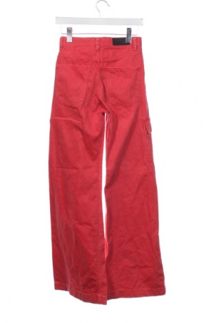 Дамски панталон Bershka, Размер XS, Цвят Червен, Цена 6,64 €