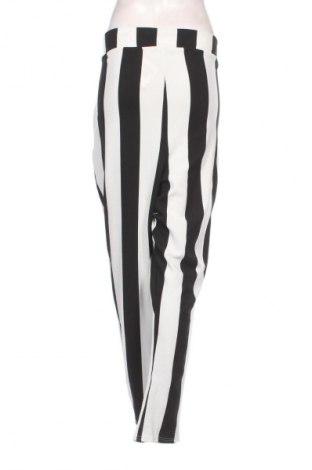 Dámské kalhoty  Boohoo, Velikost XL, Barva Vícebarevné, Cena  219,00 Kč