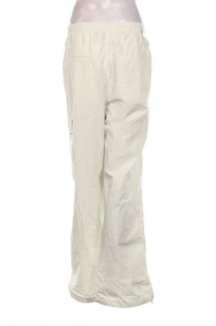 Pantaloni de femei Calvin Klein Jeans, Mărime XXL, Culoare Verde, Preț 77,99 Lei