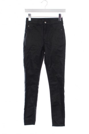 Damskie spodnie Cropp, Rozmiar XS, Kolor Czarny, Cena 30,84 zł