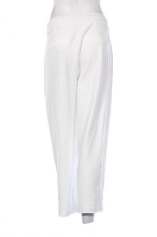 Pantaloni de femei Elbsand, Mărime M, Culoare Alb, Preț 97,99 Lei