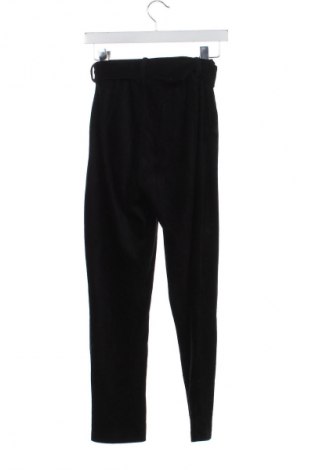 Dámské kalhoty  Gina Tricot, Velikost XS, Barva Černá, Cena  89,00 Kč