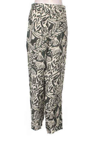 Damenhose Lascana, Größe M, Farbe Mehrfarbig, Preis 21,99 €