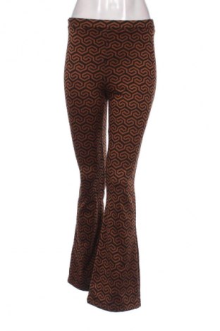 Γυναικείο παντελόνι Stradivarius, Μέγεθος S, Χρώμα Πολύχρωμο, Τιμή 2,99 €