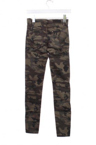 Damskie spodnie Stradivarius, Rozmiar XS, Kolor Kolorowy, Cena 6,99 zł