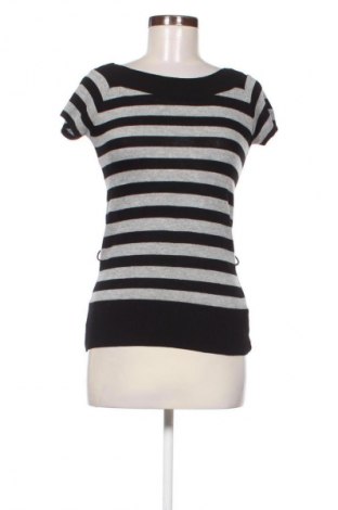 Dámský svetr Unbranded, Velikost S, Barva Vícebarevné, Cena  145,00 Kč