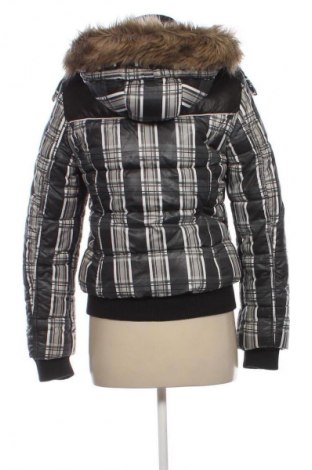 Дамско яке ONLY, Размер M, Цвят Многоцветен, Цена 46,50 €