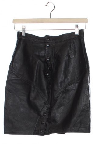 Кожена пола Unbranded, Размер XS, Цвят Черен, Цена 11,24 €