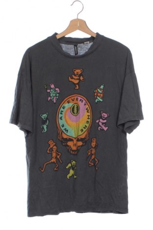 Pánské tričko  H&M Divided, Velikost XS, Barva Vícebarevné, Cena  174,00 Kč