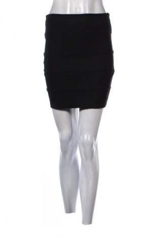 Sukňa Amisu, Veľkosť M, Farba Čierna, Cena  3,95 €