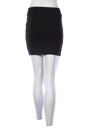 Sukně Bershka, Velikost S, Barva Černá, Cena  189,00 Kč