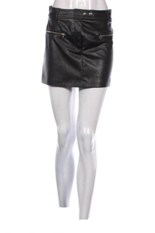 Sukně Bershka, Velikost S, Barva Černá, Cena  199,00 Kč