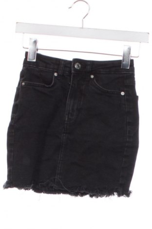 Fustă Bershka, Mărime XXS, Culoare Negru, Preț 47,34 Lei