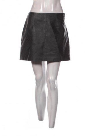 Sukně Calvin Klein Jeans, Velikost M, Barva Černá, Cena  1 429,00 Kč