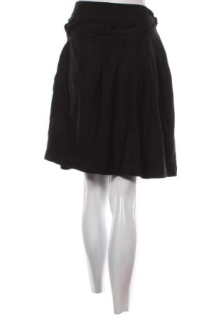 Spódnica Dika, Rozmiar S, Kolor Czarny, Cena 109,95 zł