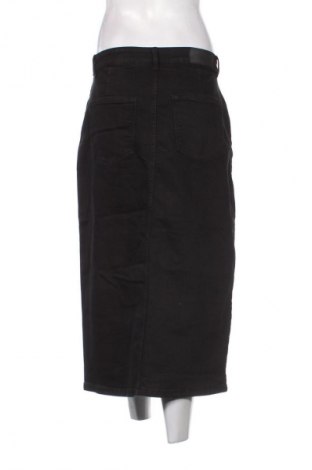 Пола Noisy May, Размер XL, Цвят Черен, Цена 25,05 €