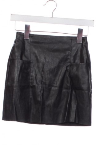 Sukně Pull&Bear, Velikost XS, Barva Černá, Cena  179,00 Kč