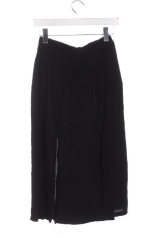 Пола Reserved, Размер XS, Цвят Черен, Цена 4,09 €