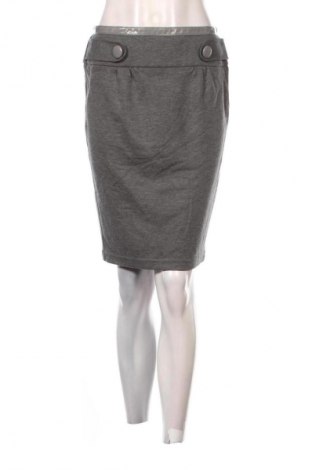 Пола River Island, Размер M, Цвят Сив, Цена 2,04 €