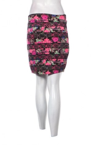 Sukně Tally Weijl, Velikost M, Barva Vícebarevné, Cena  241,00 Kč