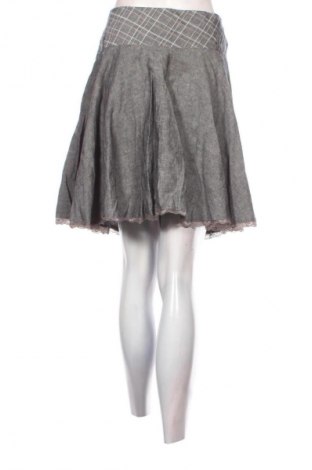 Пола Trendy, Размер M, Цвят Многоцветен, Цена 2,04 €