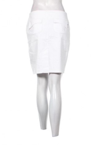 Пола Unbranded, Размер S, Цвят Бял, Цена 3,06 €