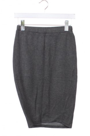 Пола Unbranded, Размер XS, Цвят Сив, Цена 2,55 €