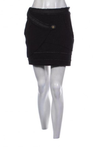 Пола Xanaka, Размер S, Цвят Черен, Цена 8,74 €