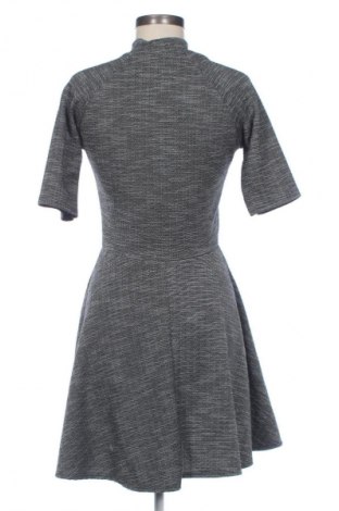 Kleid Apricot, Größe M, Farbe Grau, Preis € 6,99